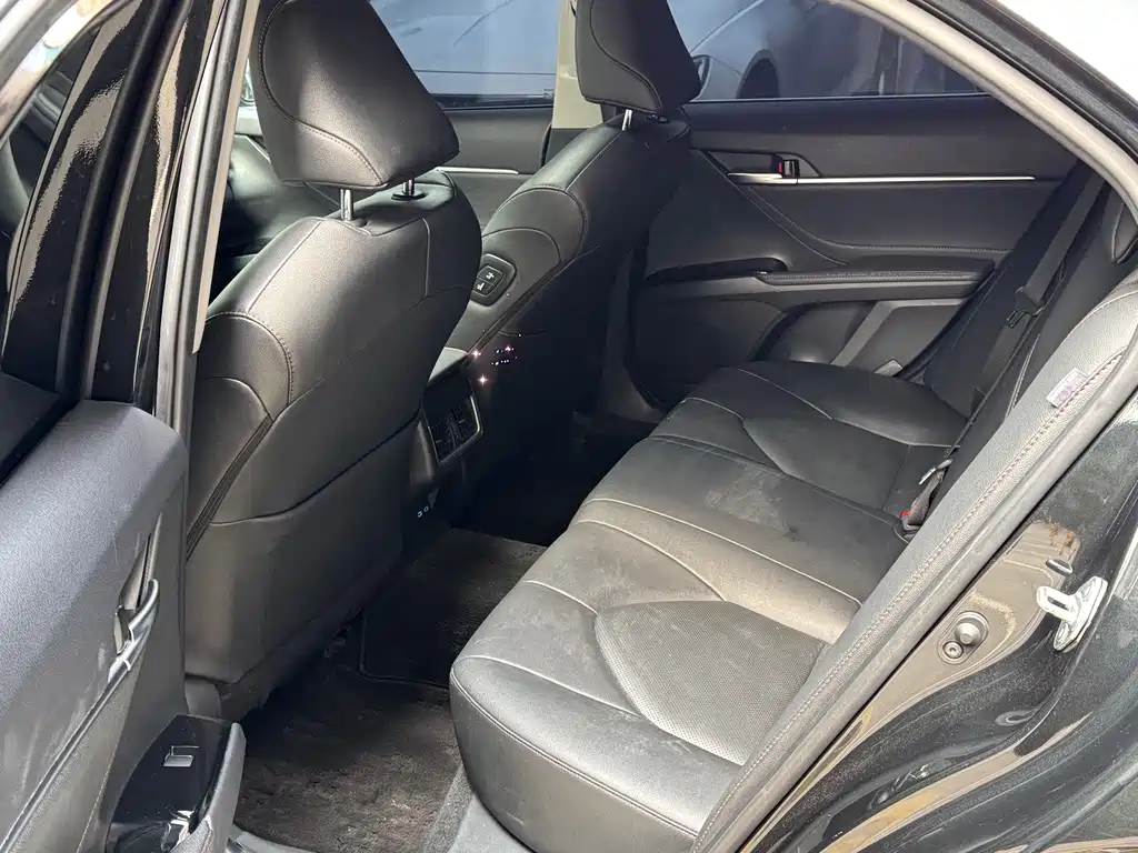 Camry 2023 2.0GVP Leading Edition купить на сайте DeffCars