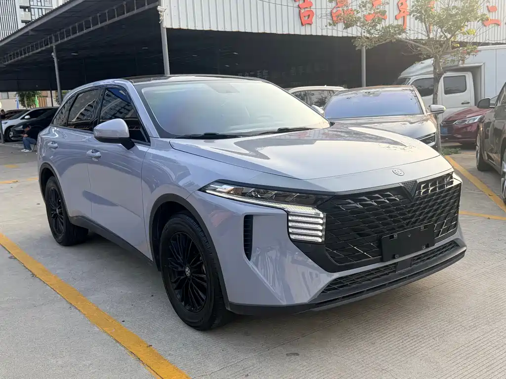 Venucia Big V 2022 260T Dark Horse Edition·Idol купить на сайте DeffCars