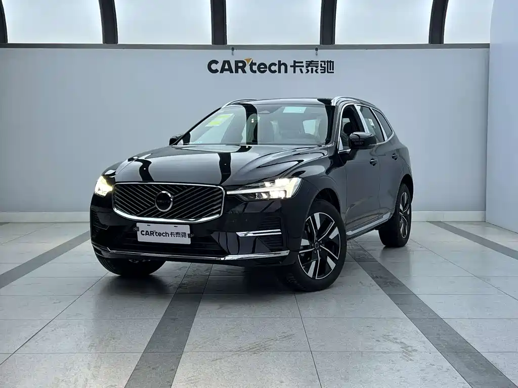Volvo XC60 2026 B5 four-wheel drive Zhiyuan Deluxe Edition купить на сайте DeffCars