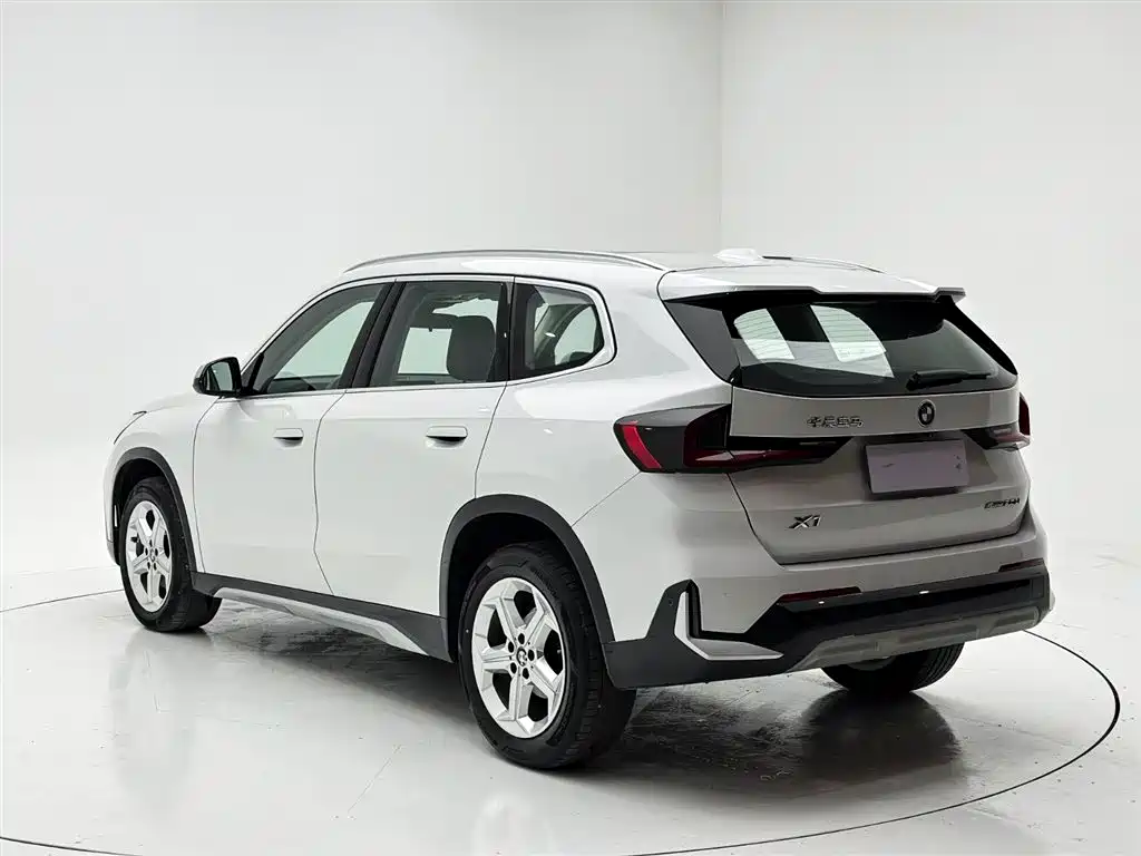 BMW X1 2023 sDrive20Li X Design Package купить на сайте DeffCars