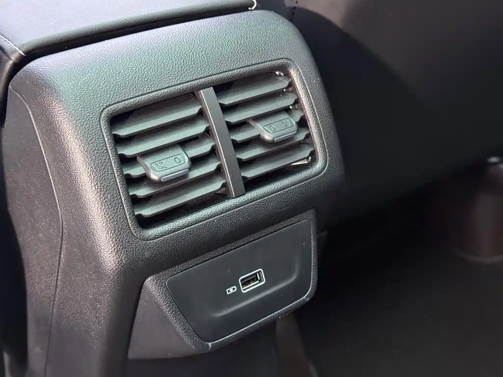 Jetta VS7 2024 Qianli Jiangshan 280TSI Automatic Honor Edition купить на сайте DeffCars