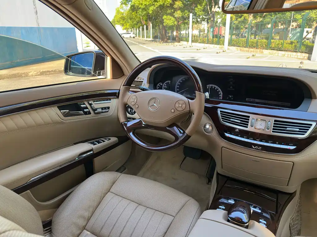 Mercedes S-Class 2010 S 600L купить на сайте DeffCars