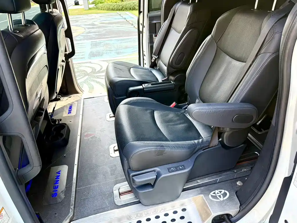 SIENNA 2021 2.5L Hybrid Premium Edition купить на сайте DeffCars