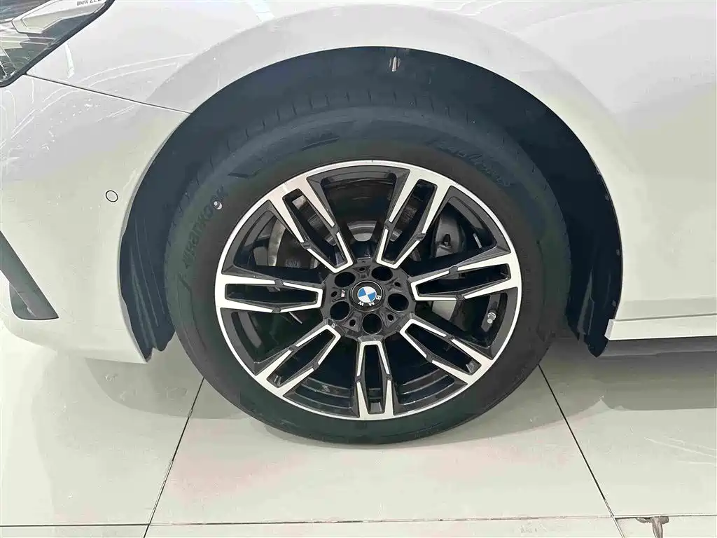 BMW 5 Series 2024 530Li Leading M Sports Package купить на сайте DeffCars