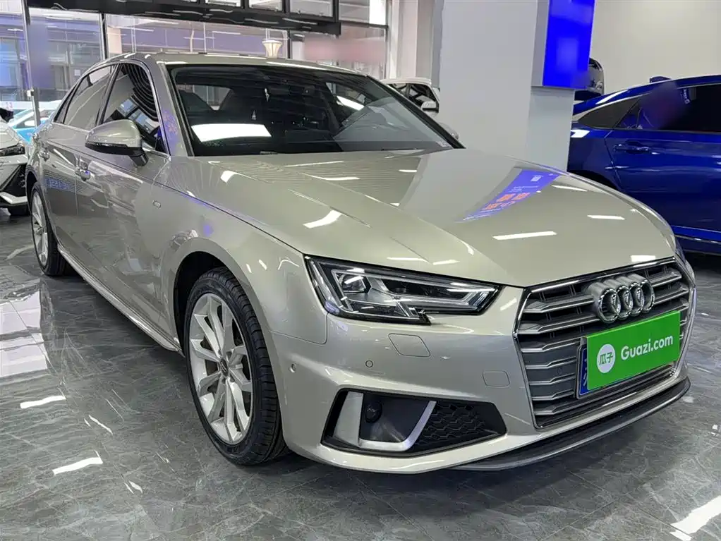Audi A4L 2019 40 TFSI Fashion Type National VI купить на сайте DeffCars