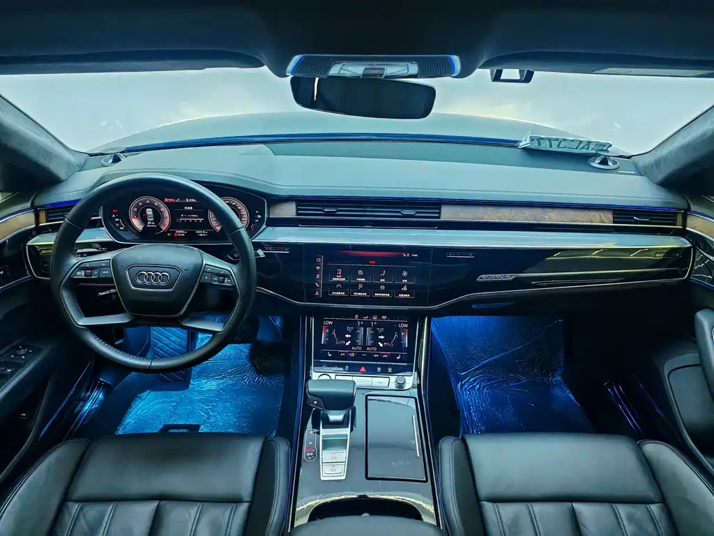 Audi A8 2018 A8L 55 TFSI quattro launch version exclusive model купить на сайте DeffCars