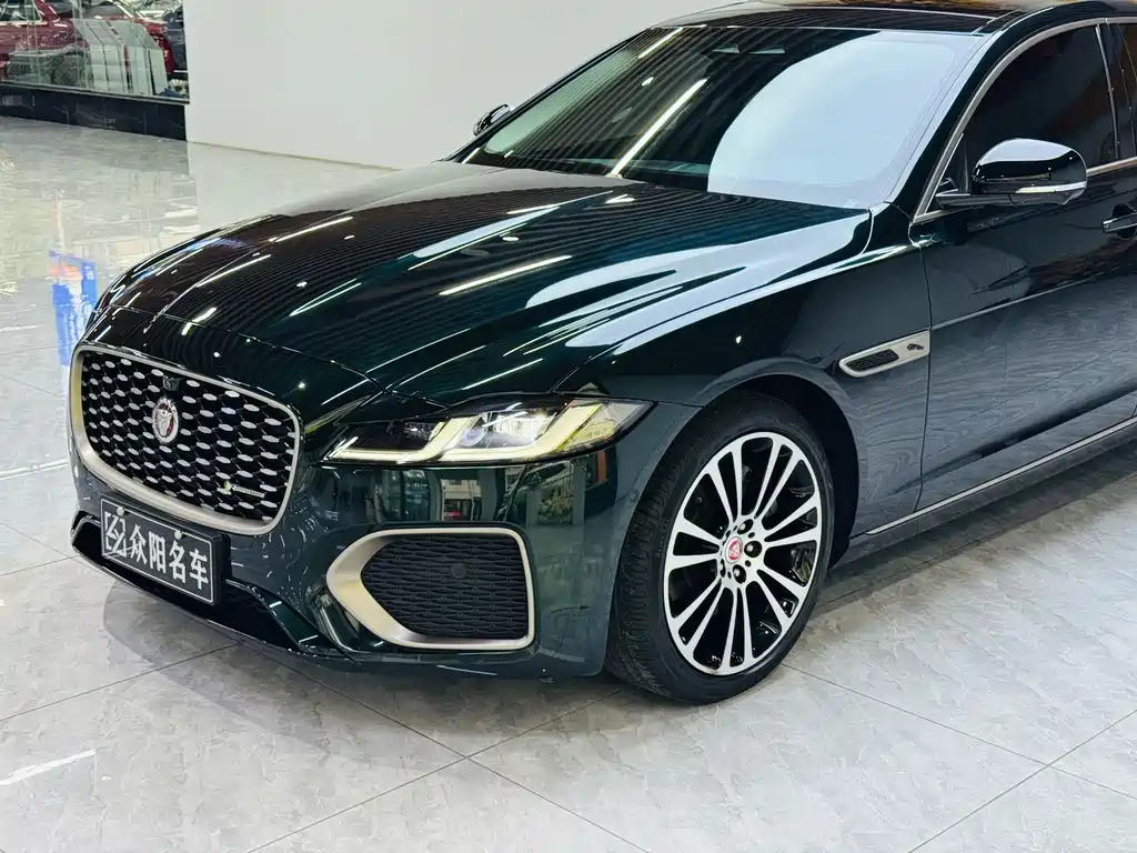 Jaguar XFL 2024 2.0T P250 two-wheel drive exclusive luxury version купить на сайте DeffCars