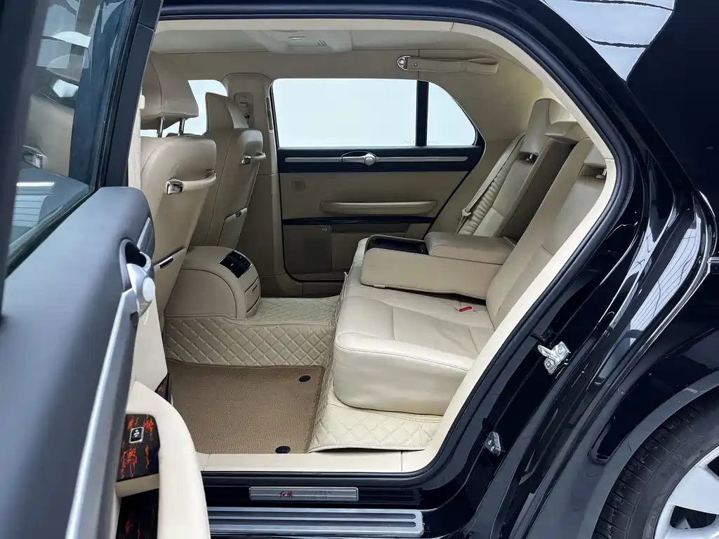 Hongqi Golden Sunflower National Gift 2014 6.0L Flagship Edition купить на сайте DeffCars