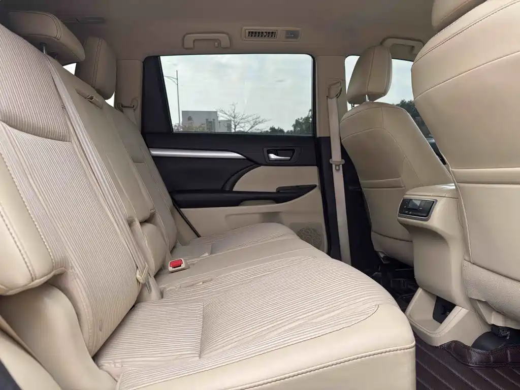 Highlander 2018 2.0T 2WD Elite Edition 5 seats National V купить на сайте DeffCars