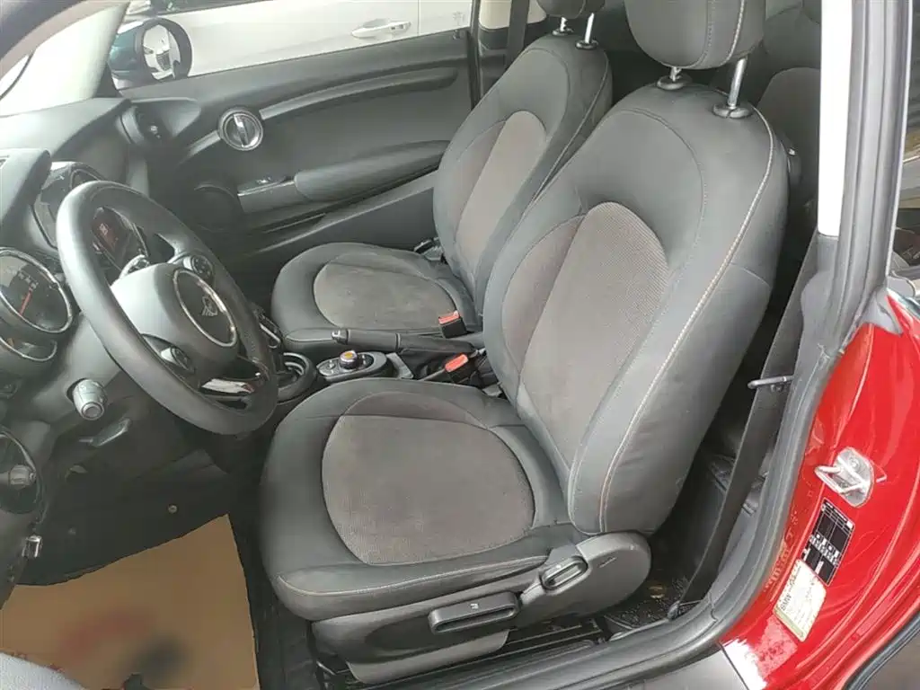 MINI 2021 1.5T ONE купить на сайте DeffCars