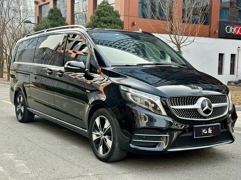 Mercedes-Benz V-Class 2020 V 260 L Long Wheelbase Luxury Edition купить на сайте DeffCars