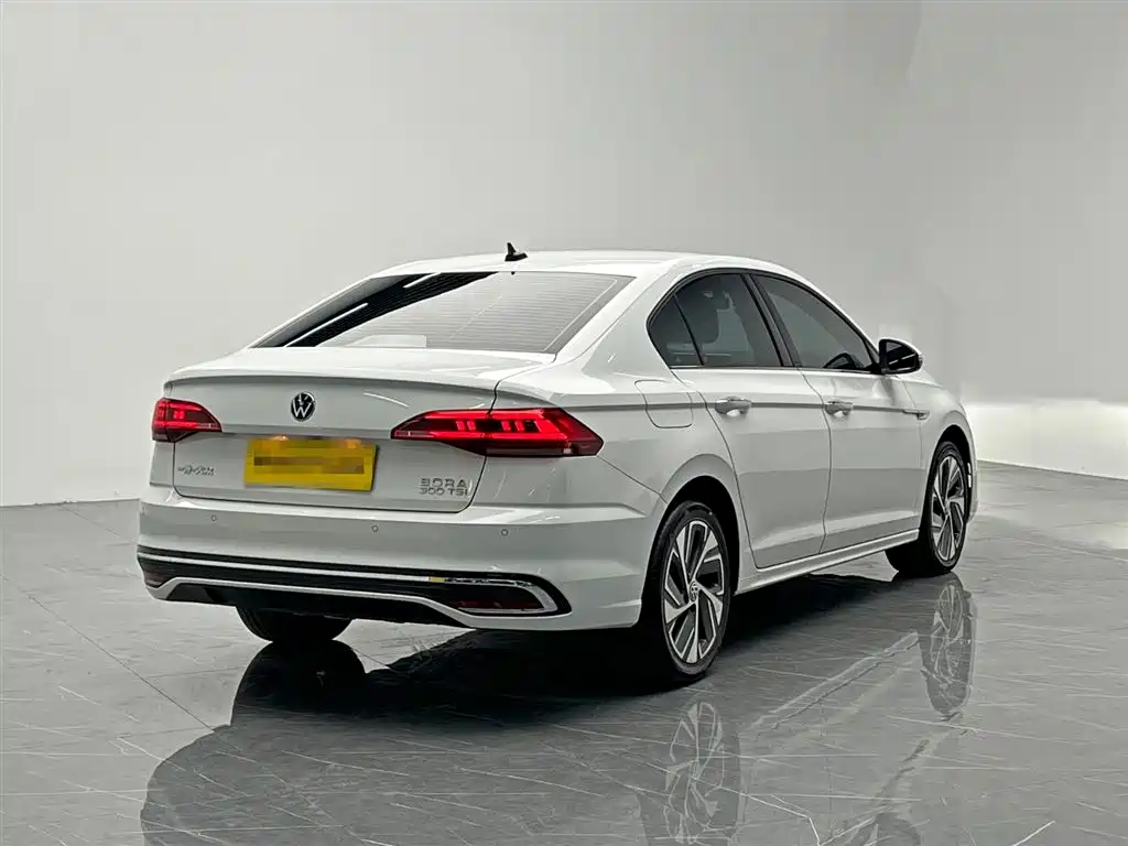 Bora 2023 300TSI DSG Premium Edition купить на сайте DeffCars