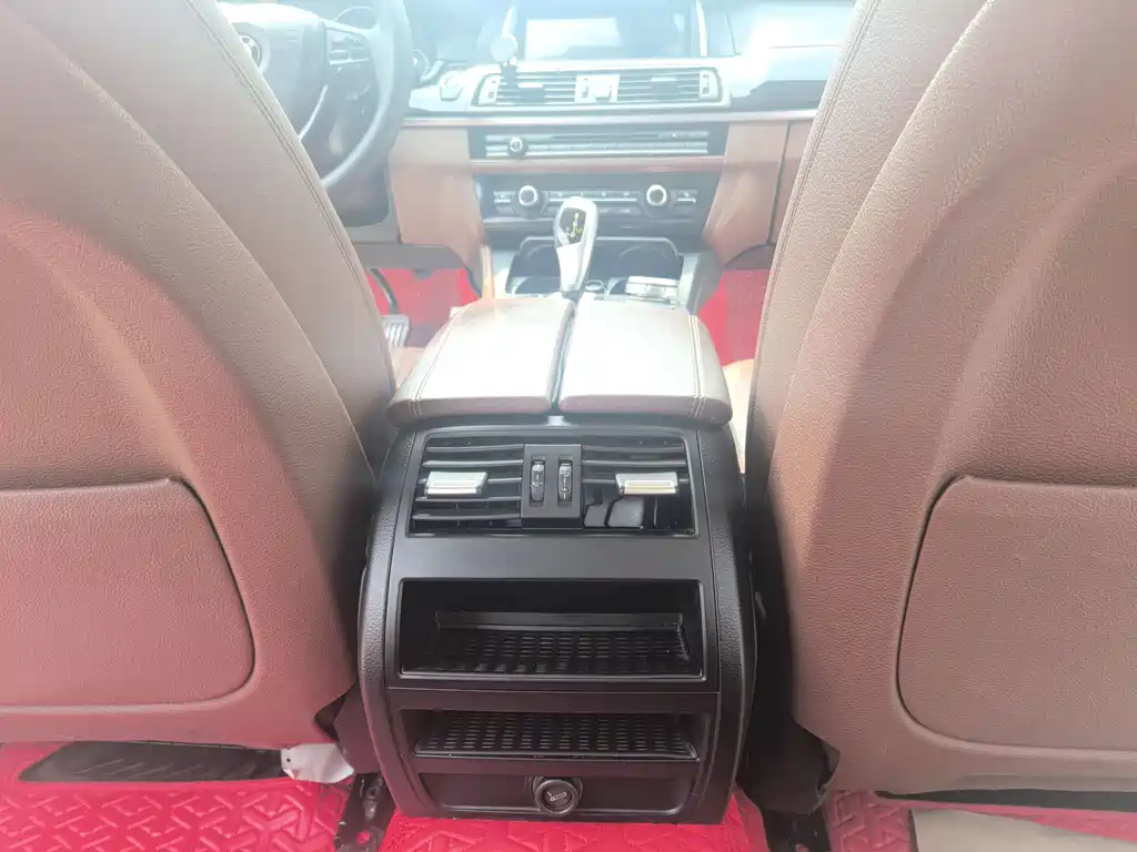 BMW 5 Series 2017 520Li Elegant купить на сайте DeffCars