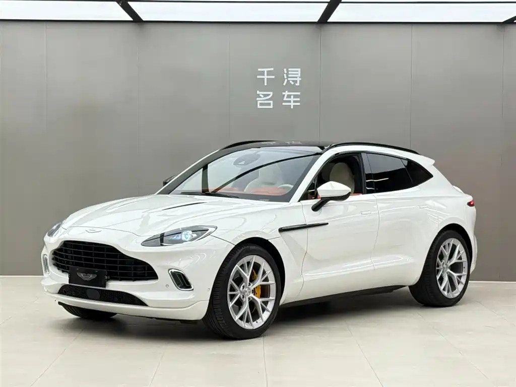 Aston Martin DBX 2020 4.0T V8 купить на сайте DeffCars