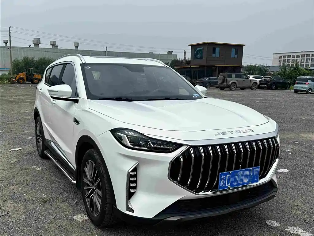 Jetour X70 PLUS 2023 model 1.5T DCT Brave 7 seats купить на сайте DeffCars