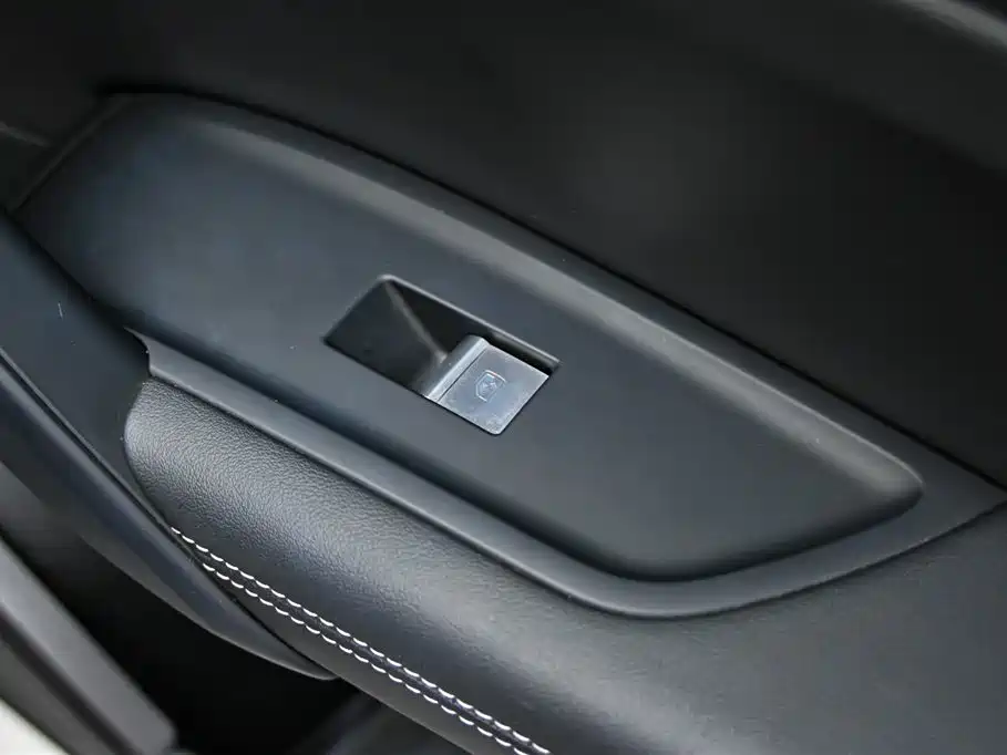 Audi Q5L 2023 40T luxury and dynamic model купить на сайте DeffCars