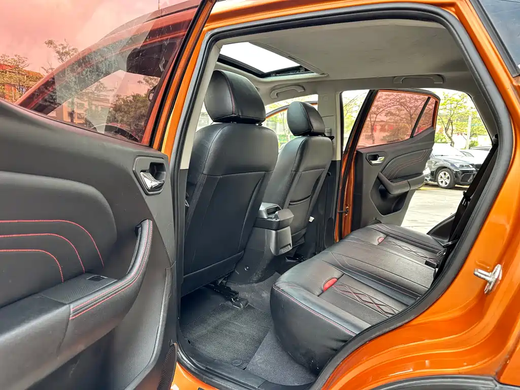 Southeast DX3 2018 1.5L manual premium model купить на сайте DeffCars
