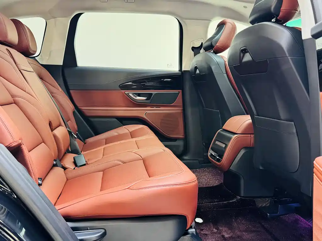 Voyager 2023 2.0T four-wheel drive premium version купить на сайте DeffCars