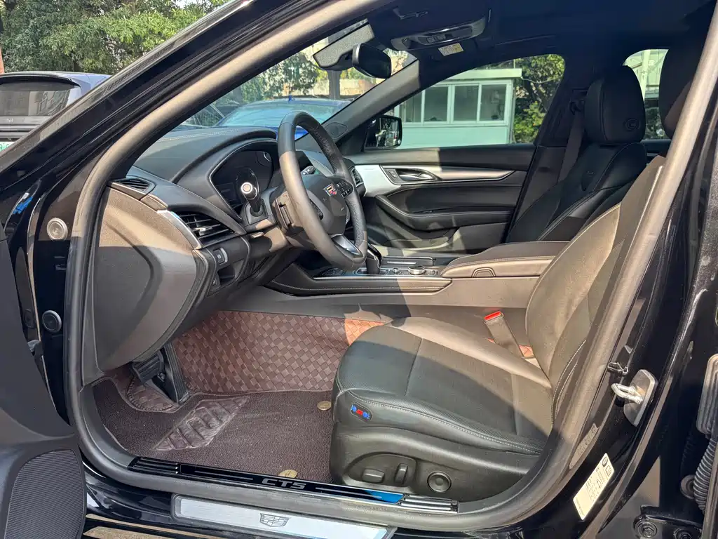 Cadillac CT5 2021 28T luxury model купить на сайте DeffCars