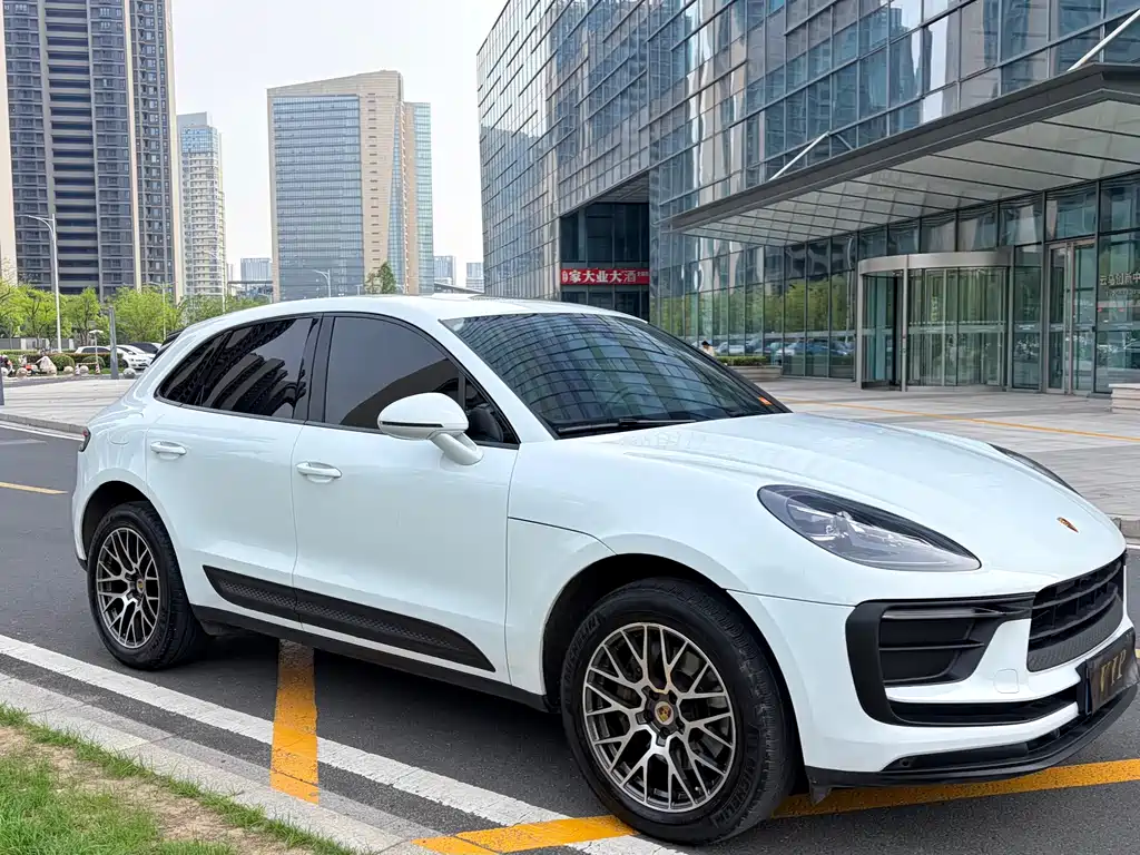 Macan 2023 Macan 2.0T купить на сайте DeffCars