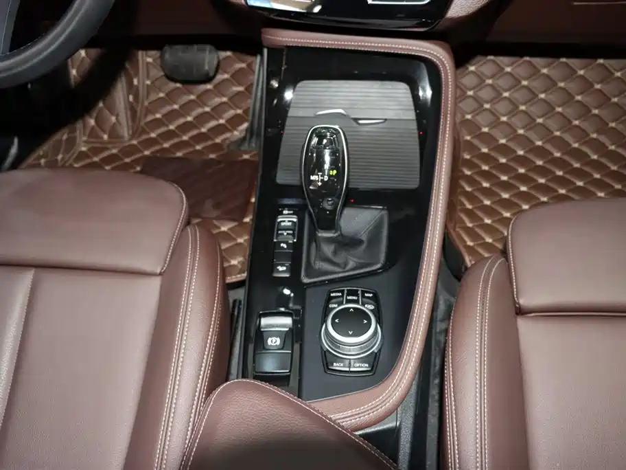 BMW X1 2022 xDrive25Li Exclusive Model купить на сайте DeffCars