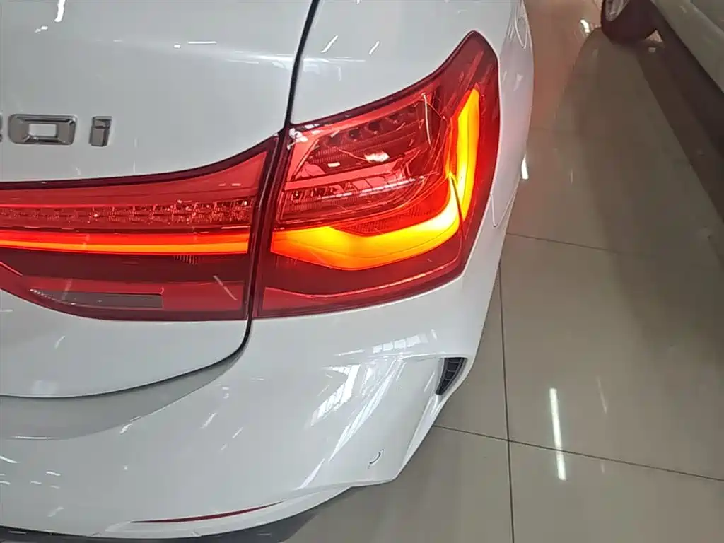 BMW 1 Series 2021 facelift 120i M sports version купить на сайте DeffCars