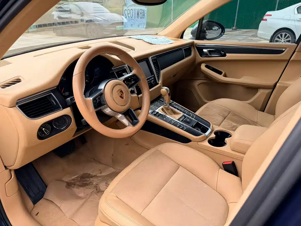 Macan 2014 Macan 2.0T купить на сайте DeffCars