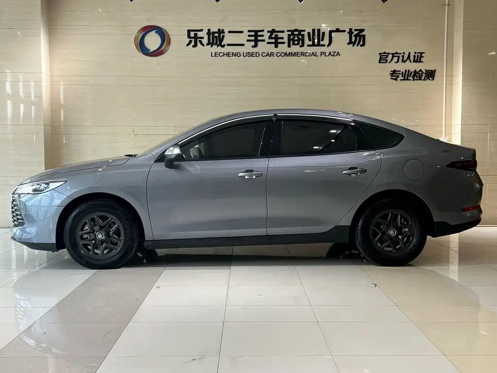 Qin PLUS 2025 DM-i smart driving version 55KM leading model купить на сайте DeffCars
