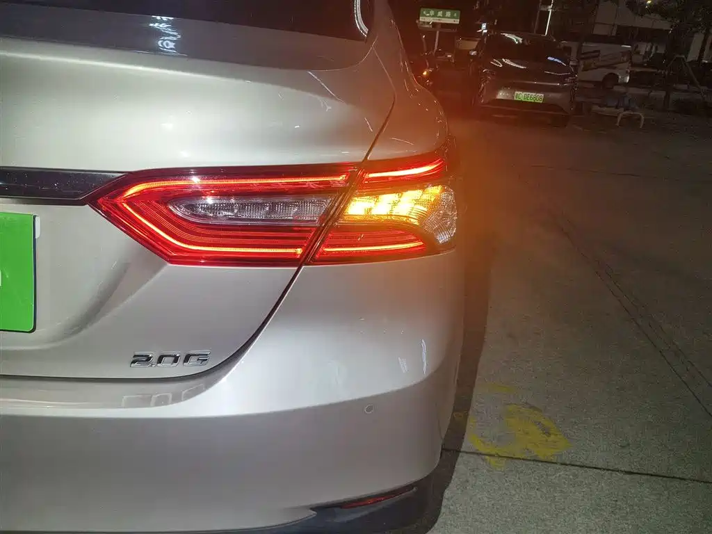 Camry 2019 2.0G Deluxe Edition National VI купить на сайте DeffCars