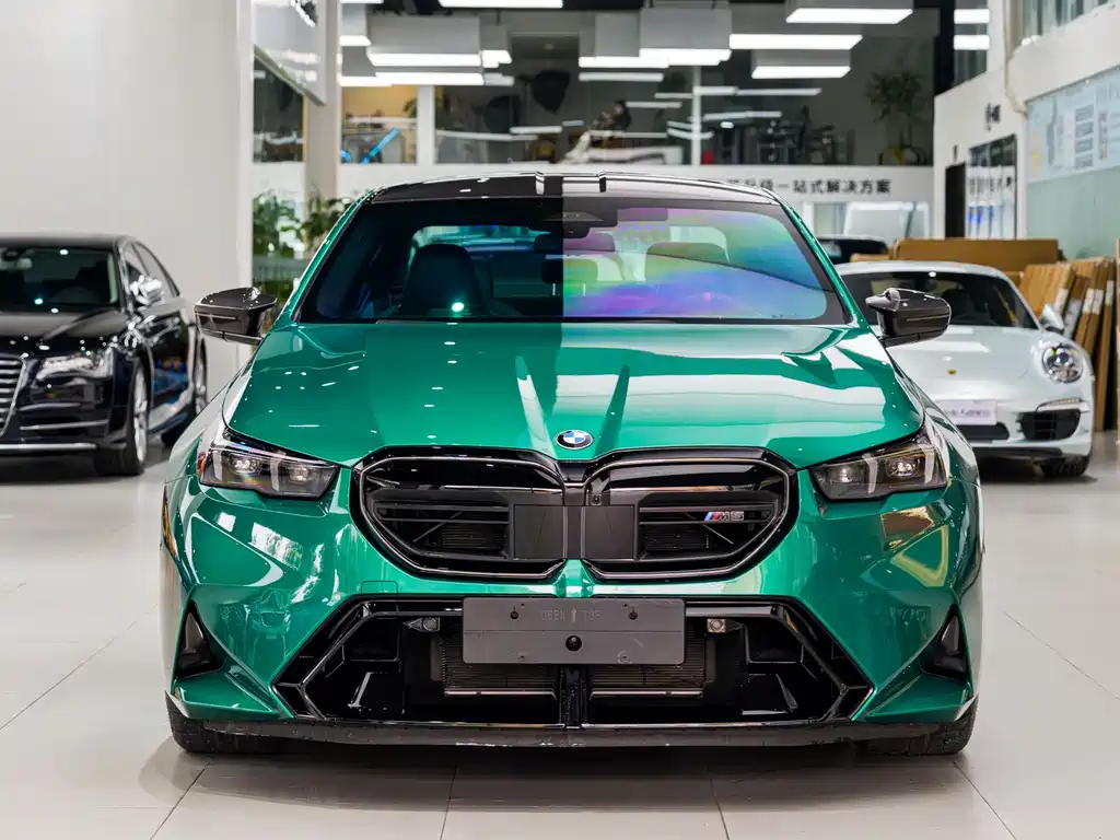 BMW M5 New Energy 2025 M5 купить на сайте DeffCars