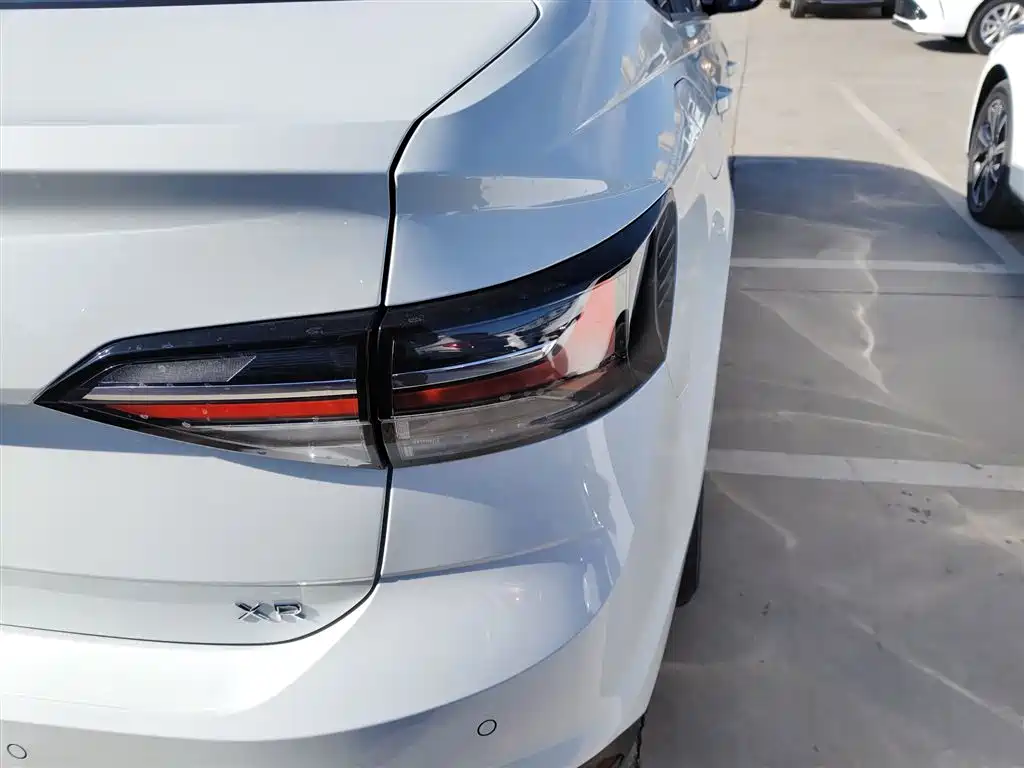 Lavida 2025 Xinrui 1.5L Outstanding Xinyi Edition купить на сайте DeffCars