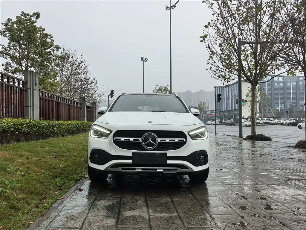 Mercedes-Benz GLA 2020 GLA 200 купить на сайте DeffCars