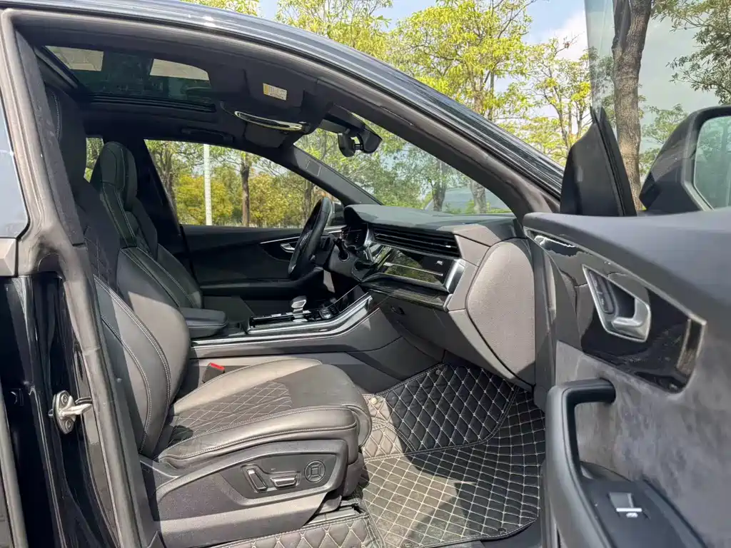 Audi Q8 2022 55 TFSI Premium Dynamic Model купить на сайте DeffCars