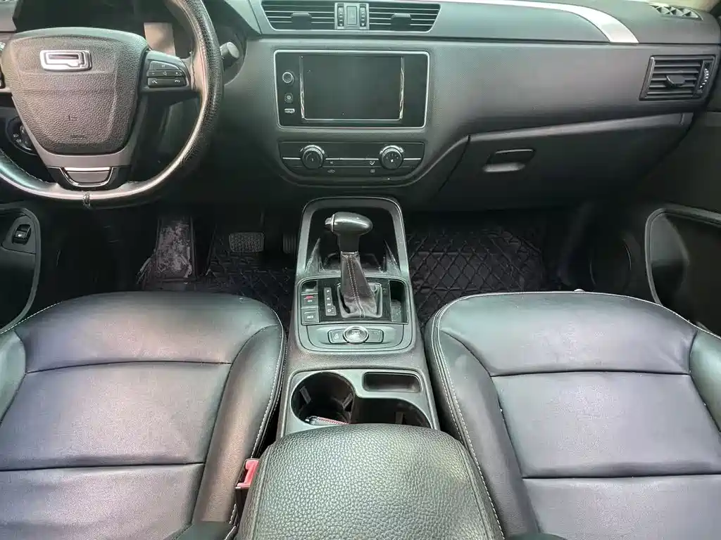 Qoros 5 2018 facelift 1.6T automatic leading model купить на сайте DeffCars
