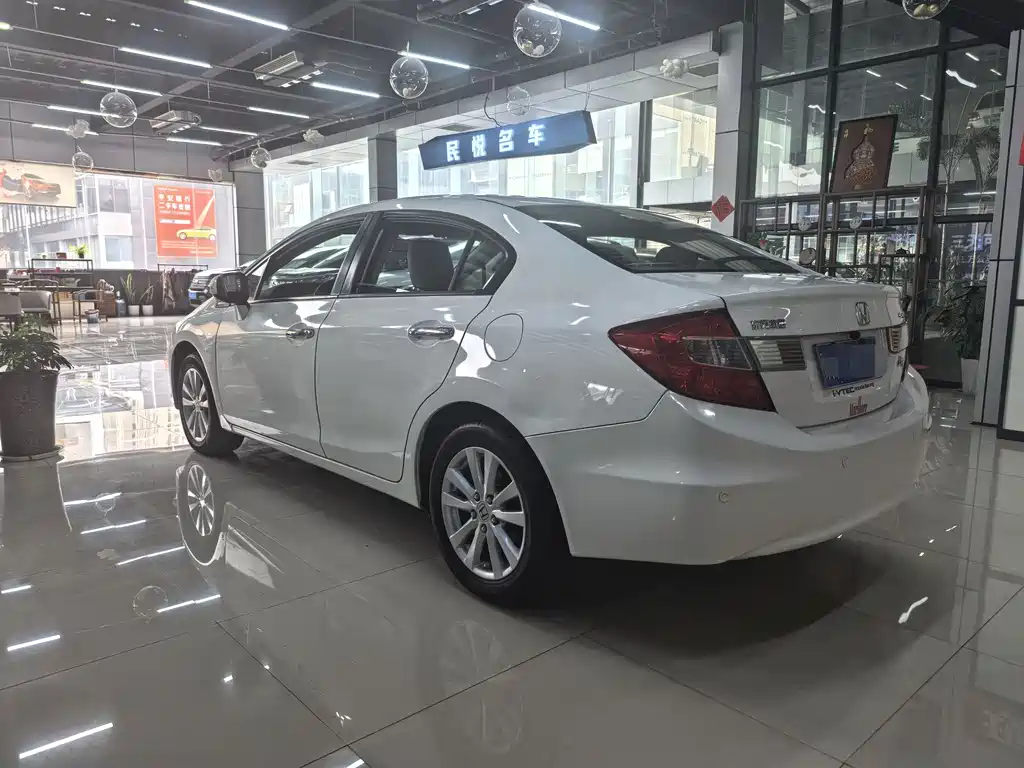 Civic 2013 10th Anniversary 1.8L Automatic Deluxe Edition купить на сайте DeffCars