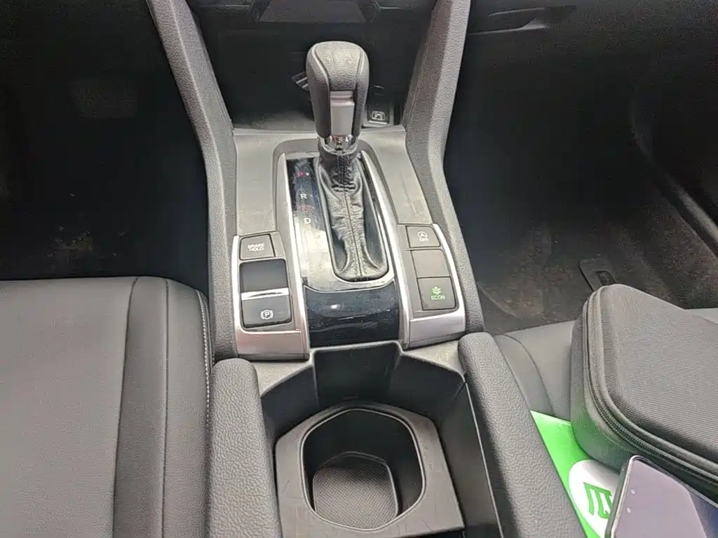 Civic 2019 220TURBO CVT Dynamic Edition National VI купить на сайте DeffCars