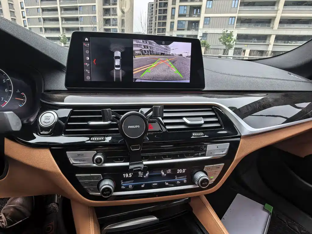 BMW 5 Series 2019 facelift 530Li leading M sports package купить на сайте DeffCars