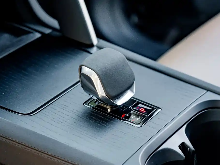 Discovery Sport 2024 Luxury Customized Edition купить на сайте DeffCars