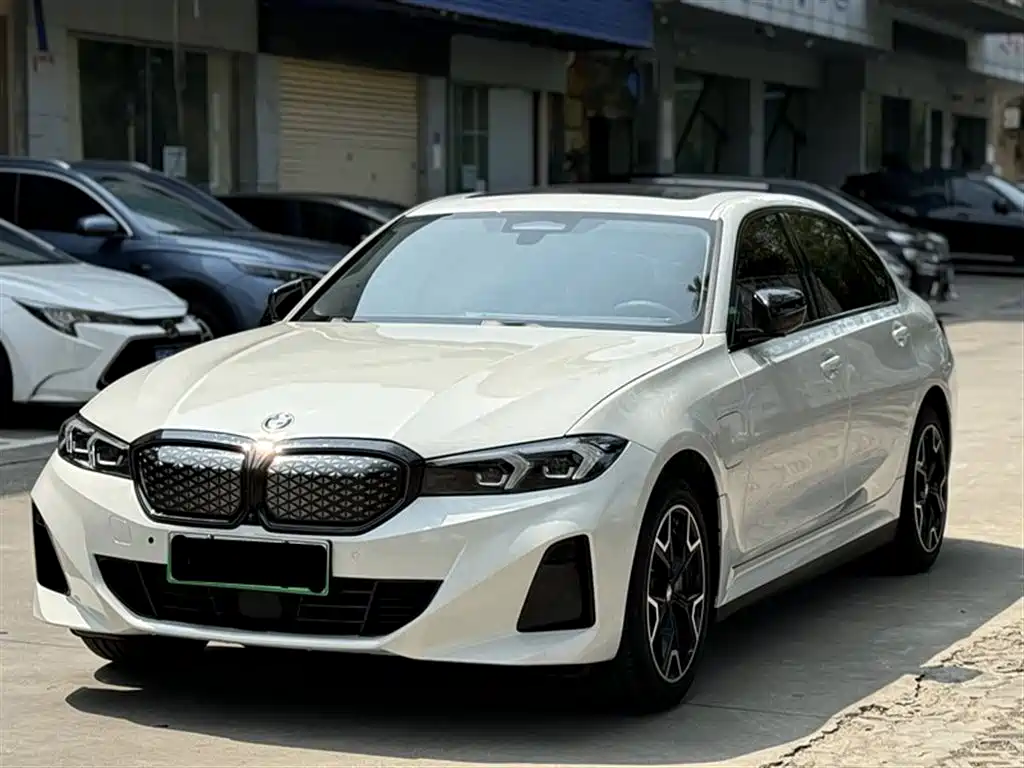 BMW i3 2024 eDrive 40L Night Package купить на сайте DeffCars