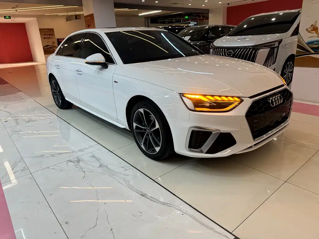 Audi A4L 2023 40 TFSI Fashionable and Dynamic купить на сайте DeffCars