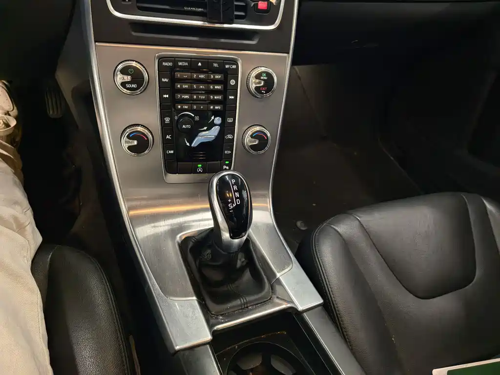 Volvo S60 2019 S60L T5 Zhiyuan Edition купить на сайте DeffCars