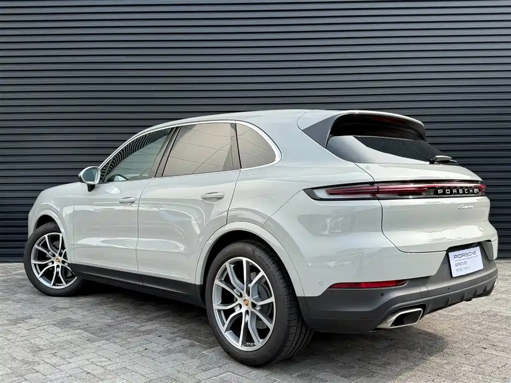 Cayenne 2025 Cayenne 3.0T Dream Edition купить на сайте DeffCars