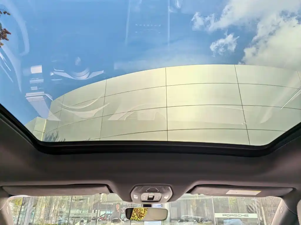 Macan New Energy 2024 Macan 4 купить на сайте DeffCars