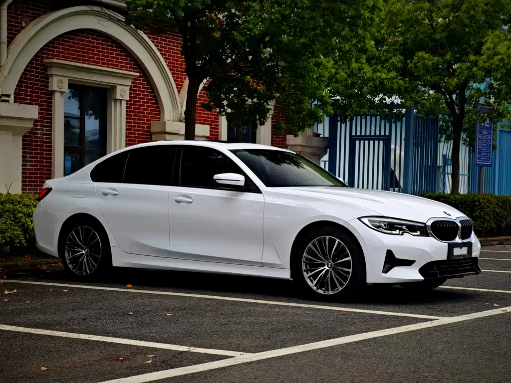 BMW 3 Series 2021 facelift 320i sports package купить на сайте DeffCars
