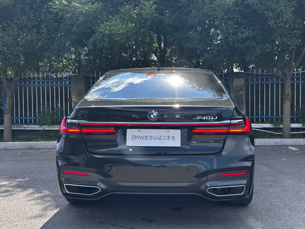 BMW 7 Series 2019 740Li Leading M Sports Package купить на сайте DeffCars