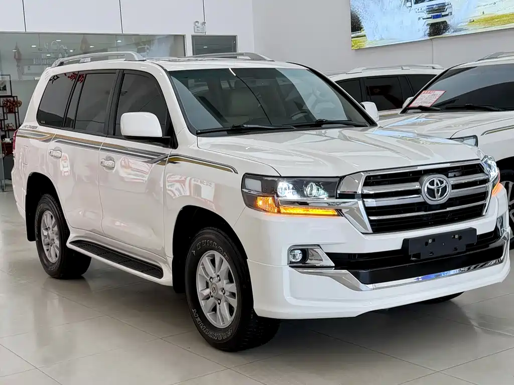 Land Cruiser 2010 4.0L automatic VX купить на сайте DeffCars