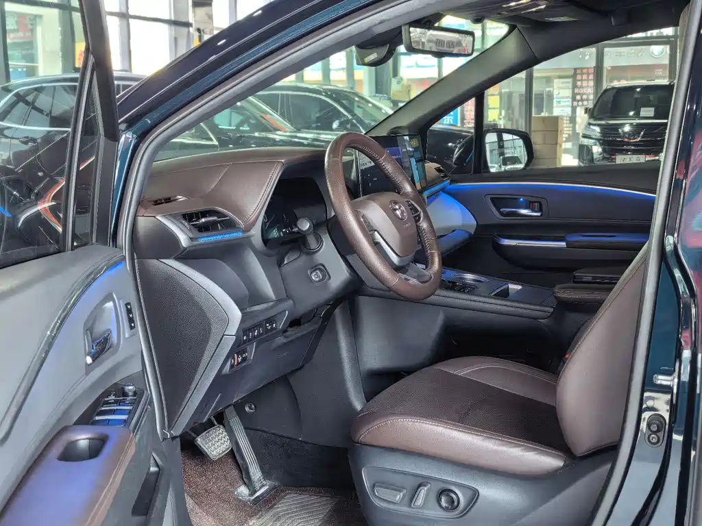 Grevia 2023 2.5L Hybrid Flagship VIP Edition купить на сайте DeffCars