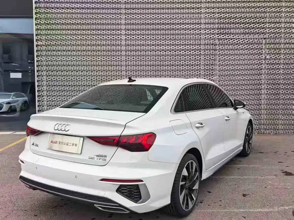Audi A3 2024 A3L Limousine 35 TFSI Fashionable and Sporty купить на сайте DeffCars