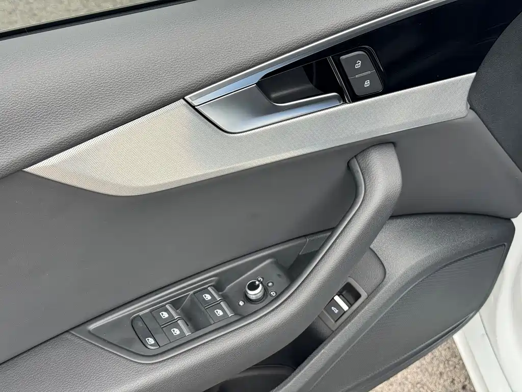 Audi A5 imported 2023 Sportback 40 TFSI fashionable and dynamic купить на сайте DeffCars