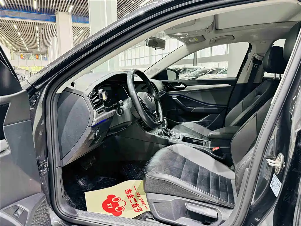 Sagitar 2021 280TSI DSG 30th Anniversary Edition купить на сайте DeffCars